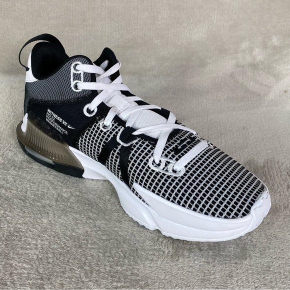 Nike LeBron Witness 7 DM1123-100 Mens Size 13 White Black Basketball Shoes NEW - Picture 6 of 9